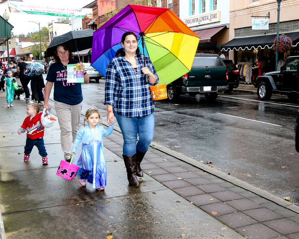 Halloween Trick or Treat Downtown Morganton 2019-9447.JPG